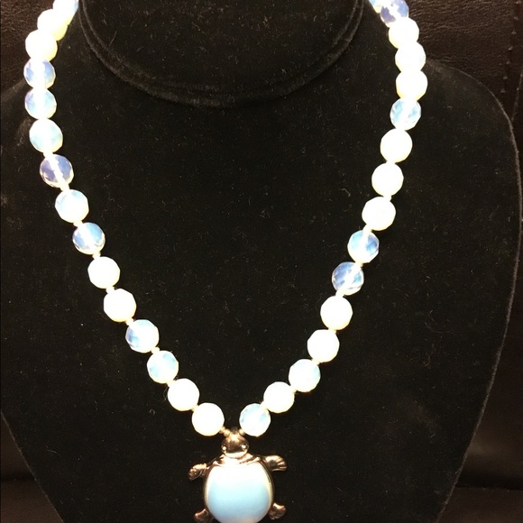 10.  MoonStone Turtle  Beautiful Glowing Necklace Awesome - Picture 2 of 11